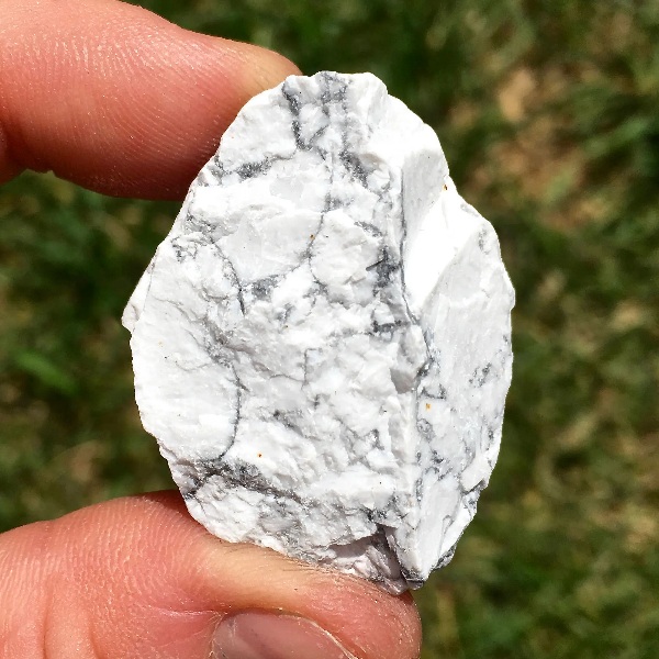 Does Howlite Bracelets Assist With Anxiousness? – Detailed Reply & Suggestions